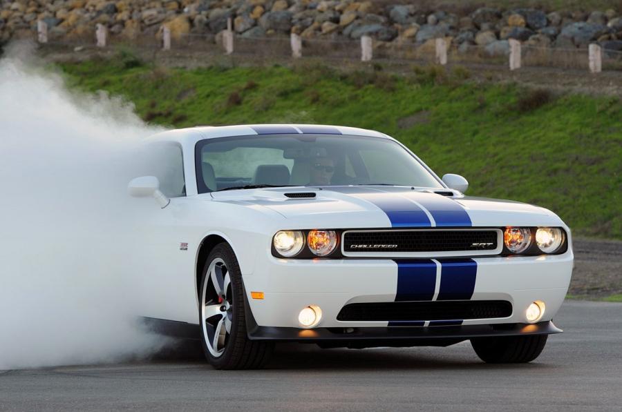  Dodge Challenger SRT8 392 2011 года  (фото 39 из 115)